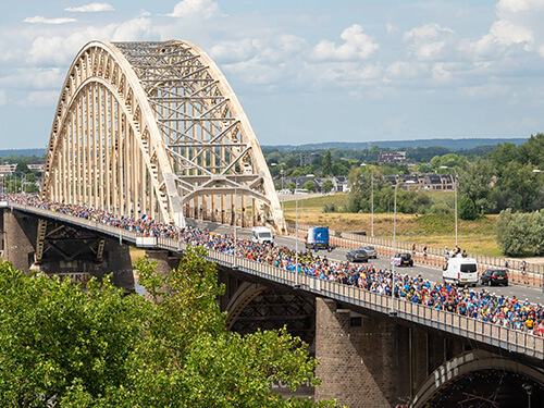 Nijmeegse vierdaagse lopers